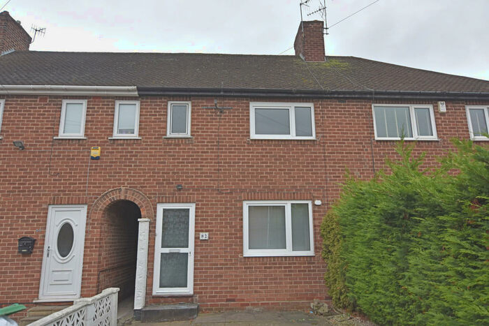 3 Bedroom Terraced House To Rent In Felstead Road, Beechdale, NG8