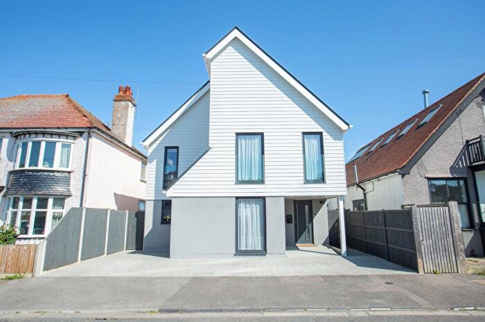 5 Bedroom Detached House For Sale In The Broadway, Herne Bay, Kent, CT6