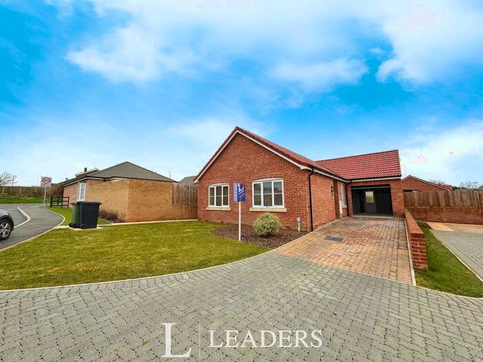 3 Bedroom Bungalow To Rent In Ash Drive, Martham, NR29