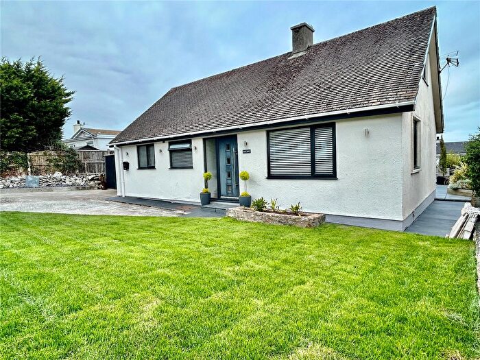 4 Bedroom Bungalow For Sale In Rhianfa, Benllech, Isle Of Anglesey, Sir Ynys Mon, LL74