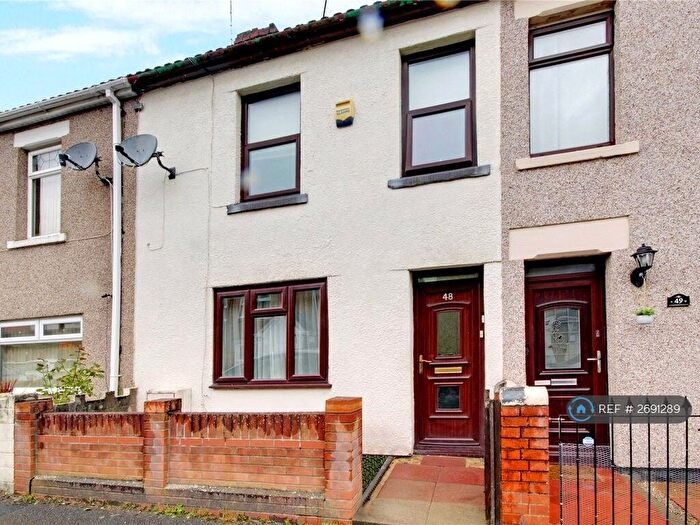 3 Bedroom Terraced House To Rent In Summers Street, Swindon, SN2