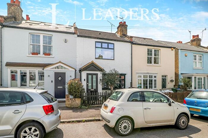 2 Bedroom Cottage To Rent In Kings Road, Long Ditton, Surbiton, KT6