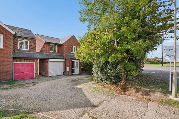3 Bedroom Detached House For Sale In Bucknell Road, Bicester, OX26
