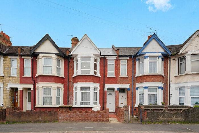 2 Bedroom Maisonette To Rent In Oldfield Road, London, NW10