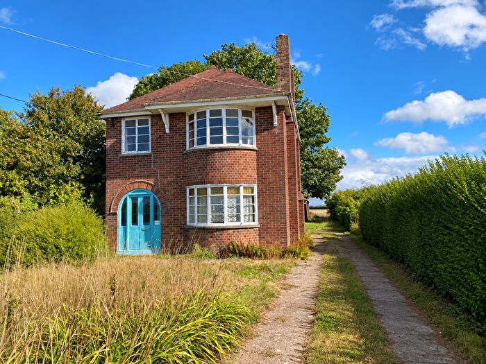 3 Bedroom Detached House For Sale In Lowgate, Fleet, PE12