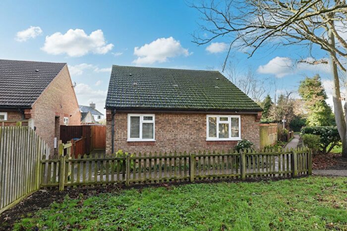 3 Bedroom Detached Bungalow For Sale In Grove Court, Godmanchester, PE29
