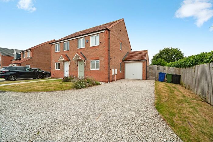 3 Bedroom Semi-Detached House For Sale In Jersey Place, Immingham, DN40