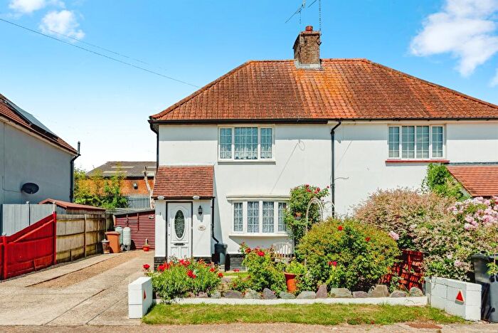 2 Bedroom Semi-Detached House For Sale In Beechwood Villas, Redhill, RH1
