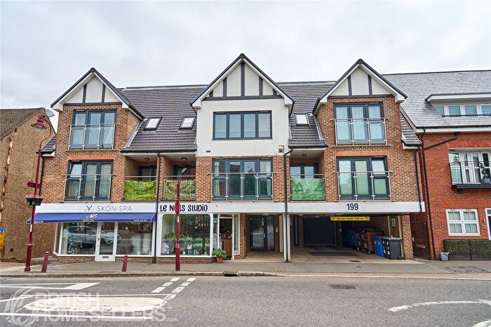 1 Bedroom Flat For Sale In Watling Street, Radlett, Hertfordshire, WD7