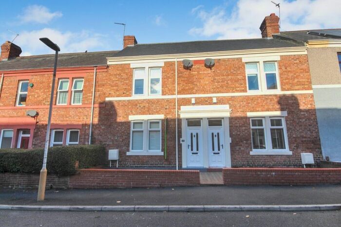3 Bedroom Terraced House To Rent In Villa Place, Gateshead NE8
