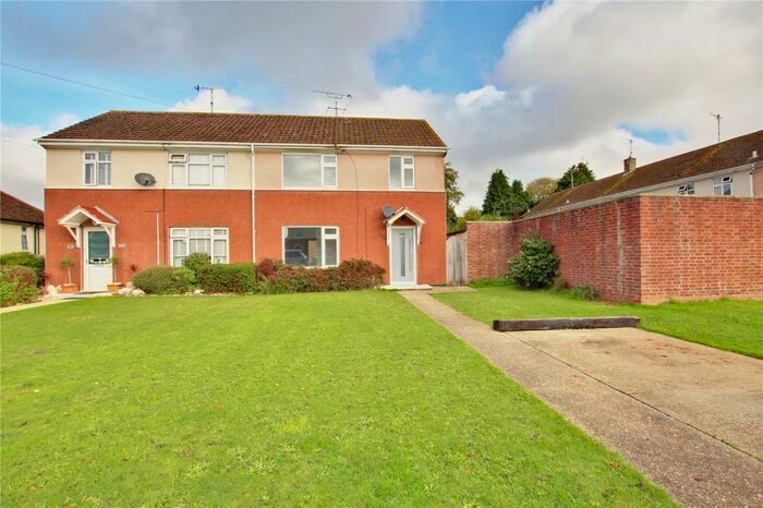 3 Bedroom Semi-Detached House To Rent In Sunningdale Road, Worthing, West Sussex, BN13