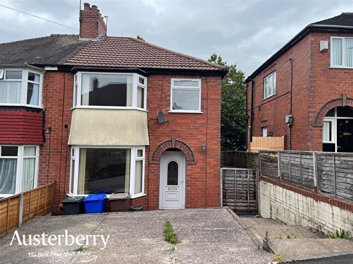 3 Bedroom Semi-detached House To Rent In Hillside Avenue, Meir, Stoke On Trent, ST3