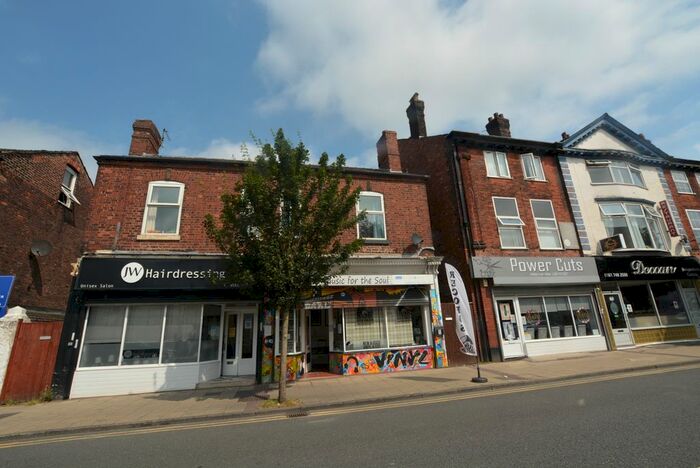 2 Bedroom Flat To Rent In Flixton Road, Urmston M41