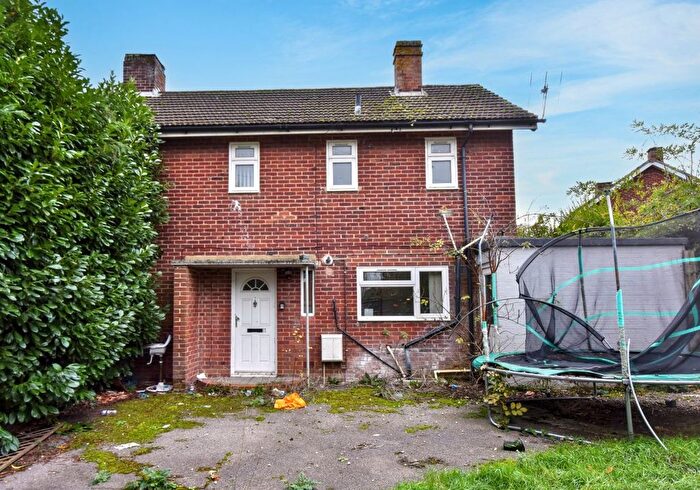 3 Bedroom Semi Detached House For Sale In Medina Road, Ditton, Aylesford, Kent, ME20