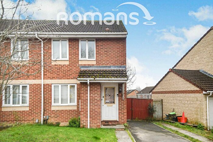 2 Bedroom Property To Rent In Cobbett Close, Swindon, SN25