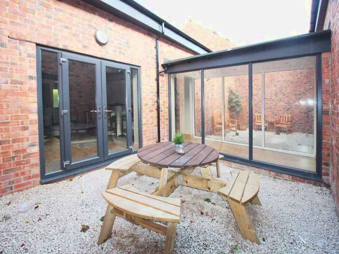 5 Bedroom Terraced House To Rent In Back Goldspink Lane, Newcastle Upon Tyne, NE2