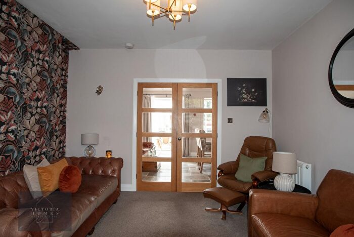 3 Bedroom Terraced House For Sale In Waungogh Terrace, Beaufort, NP23