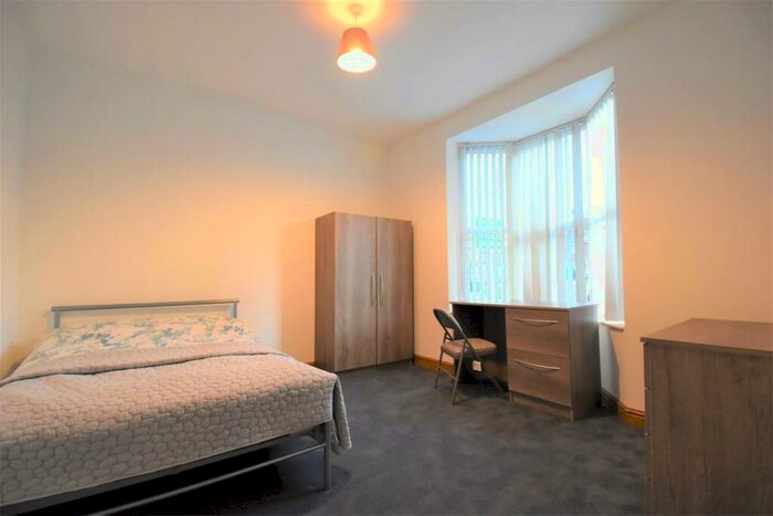 7 Bedroom Terraced House To Rent In Heeley Road, Selly Oak, B29