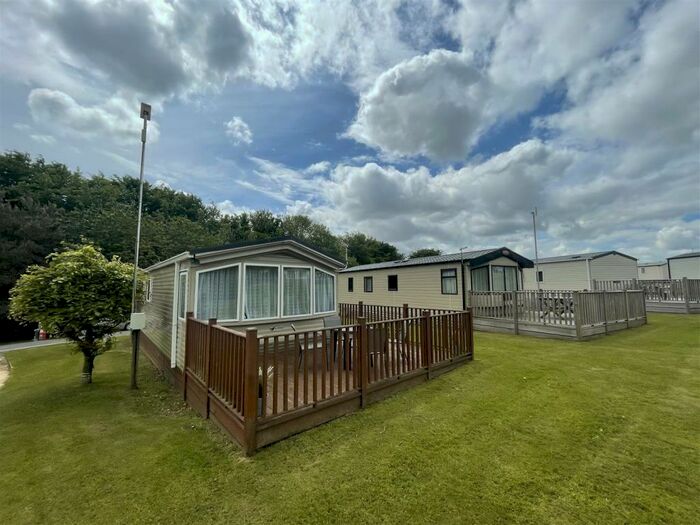 2 Bedroom Park Home For Sale In Dartmoor View, Whiddon Down, Okehampton, EX20