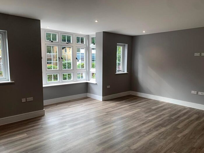 2 Bedroom Duplex For Sale In Bromley Avenue, Bromley, BR1