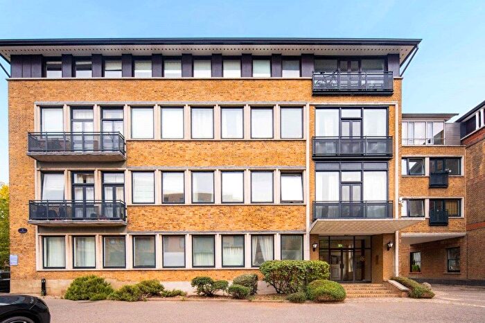 1 Bedroom Flat For Sale In Staten Building, Bow Quarter, Fairfield Road, Bow, London, E3