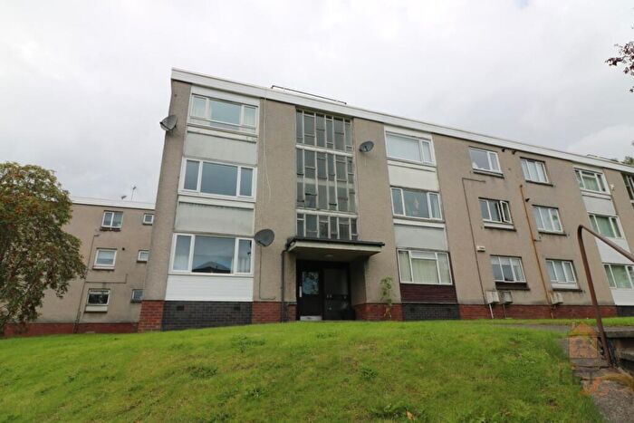 1 Bedroom Flat To Rent In Lounsdale Road, Foxbar, Paisley, PA2