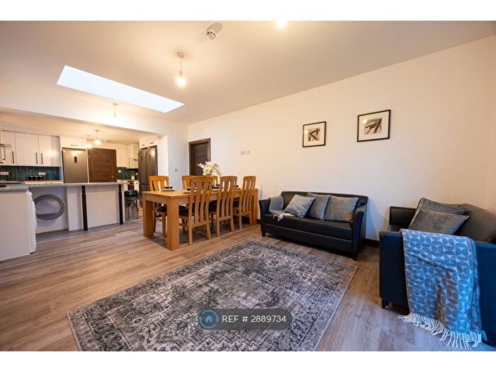 8 Bedroom Semi Detached House To Rent In Lodge Lane, Grays, RM16