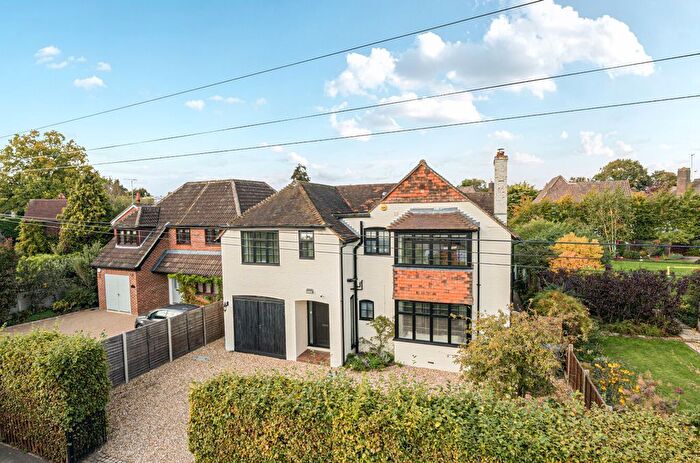5 Bedroom Detached House For Sale In Godalming, Surrey, GU7