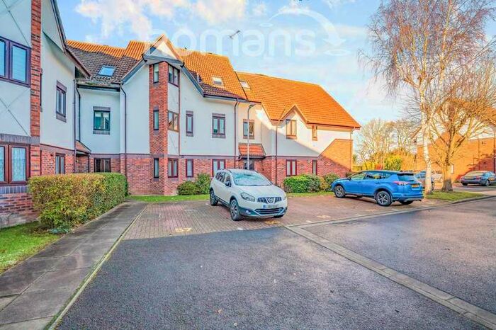 2 Bedroom Flat To Rent In Wren Drive, West Drayton, UB7