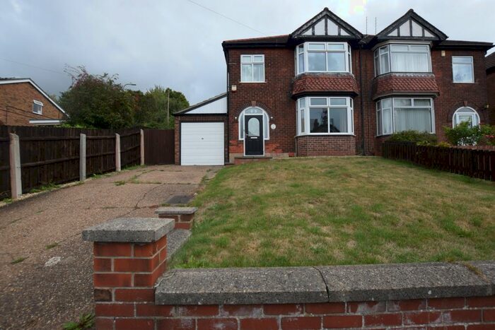 3 Bedroom Semi-Detached House To Rent In Sandsfield Lane, Gainsborough, DN21