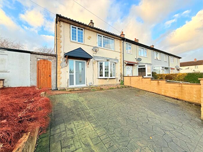 3 Bedroom End Of Terrace House For Sale In Elder Road, Huddersfield, HD2