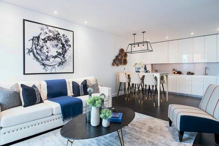 3 Bedroom Flat To Rent In Charles Clowes Walk, London, SW11
