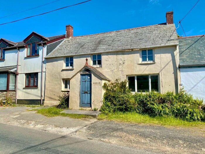 3 Bedroom Terraced House For Sale In Pendoggett, PL30