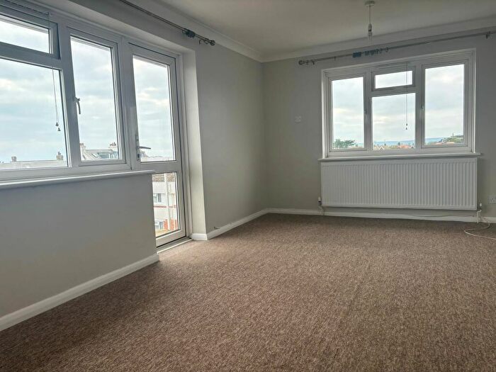 2 Bedroom Flat To Rent In Pevensey Bay, BN24