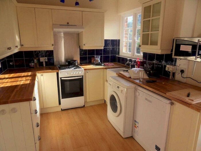 6 Bedroom Semi-Detached House To Rent In Coldean Lane, Brighton, BN1