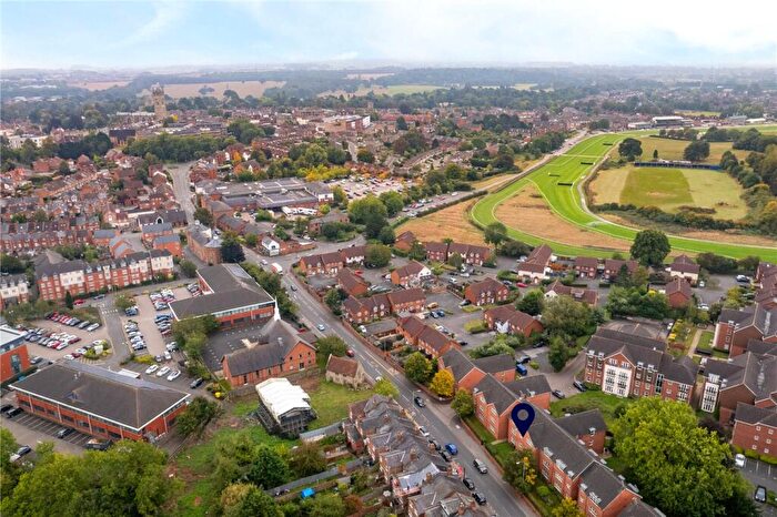 1 Bedroom Apartment To Rent In Romani Close, Warwick, Warwickshire, CV34