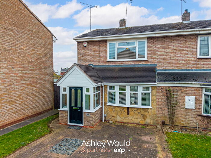 2 Bedroom Semi Detached House For Sale In Collins Close, Quinton, Birmingham, B32