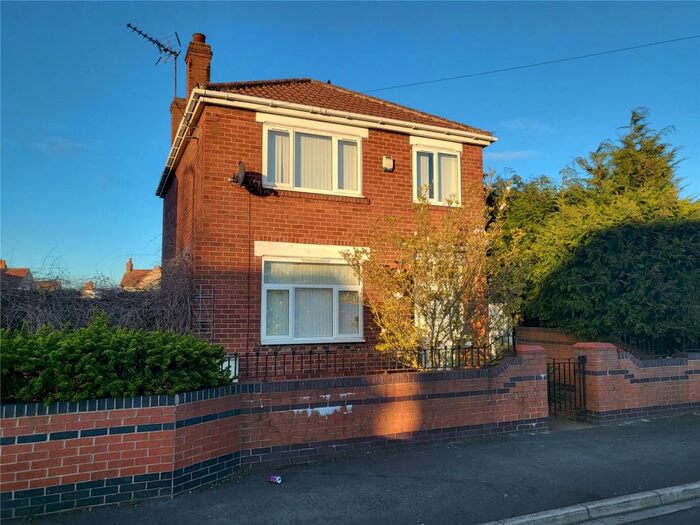 3 Bedroom Detached House To Rent In Princess Avenue, Stainforth, Doncaster, South Yorkshire, DN7