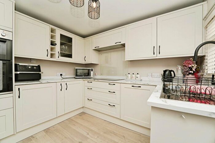 2 Bedroom Mobile Home For Sale In Lake House Park Homes, Stoke Road, Bishops Cleeve, Cheltenham, GL52
