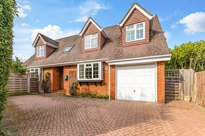 3 Bedroom Detached House For Sale In Crabtree Lane, Harpenden, Hertfordshire, AL5