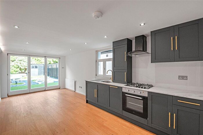 2 Bedroom Flat For Sale In Westcote Road, Furzedown, SW16