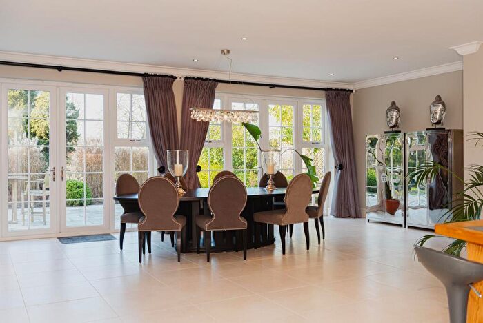 5 Bedroom Detached House For Sale In Walpole Avenue, Chipstead, CR5