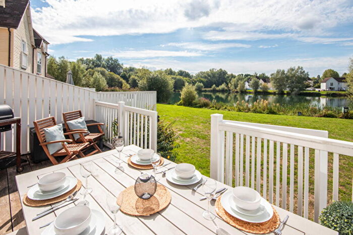 3 Bedroom Terraced House For Sale In Windrush Lake, Isis & Windrush Lakes, GL7