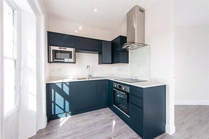 2 Bedroom Apartment To Rent In High Street South, Olney, Buckinghamshire, MK46