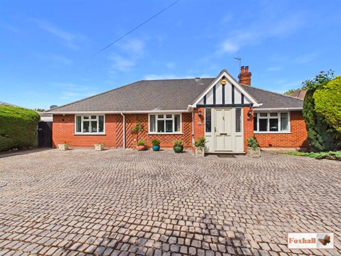 3 Bedroom Detached Bungalow For Sale In Bucklesham Road, Ipswich, IP3