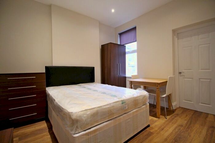 Studio To Rent In Lampton Road, Hounslow, TW3