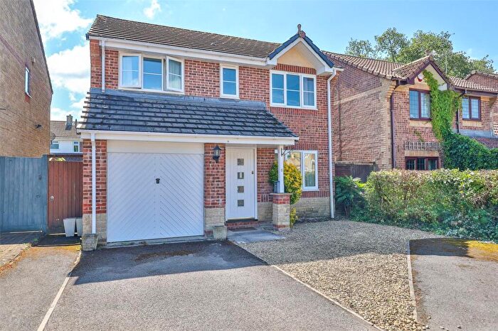 4 Bedroom Detached House For Sale In Eastwood Close, Frome, Somerset, BA11