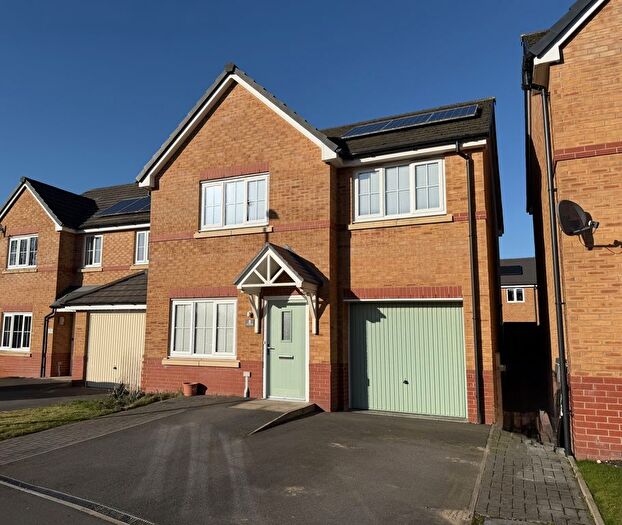 4 Bedroom Detached House For Sale In Cummins Drive, Longridge, PR3