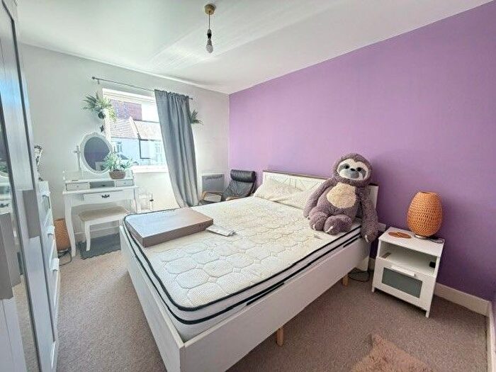 2 Bedroom Flat To Rent In Whippendell Road, Watford, WD18