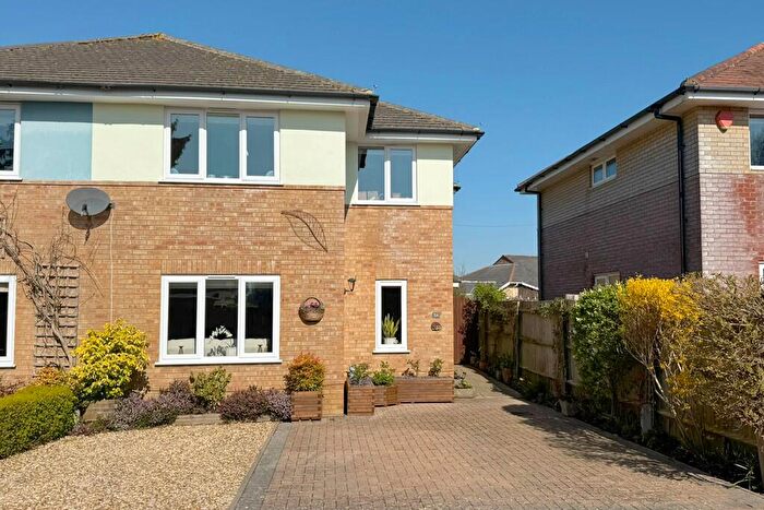 4 Bedroom Semi-Detached House For Sale In Wellingtonia Gardens, Hordle, Lymington, Hampshire, SO41